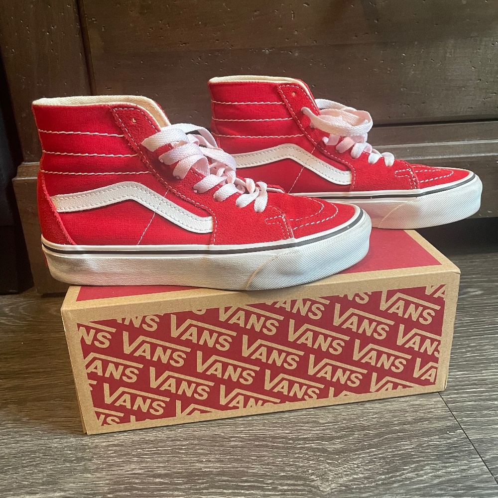 Sk8-Hi Tapered Vans